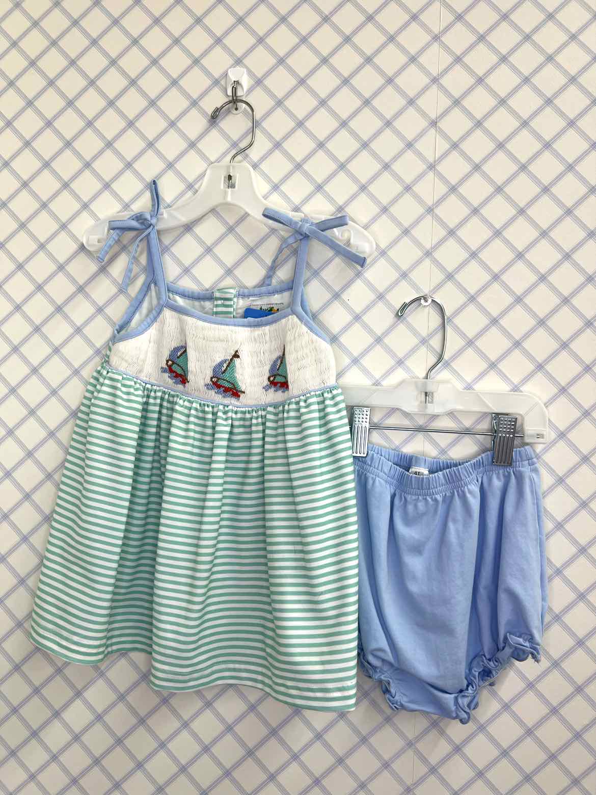 Boutique-Smock Child Size 4T Outfits