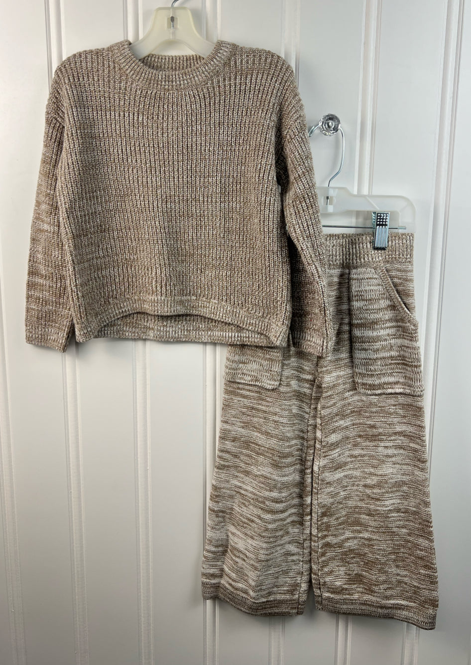 Finding Foxtail Child Size 3T Outfits