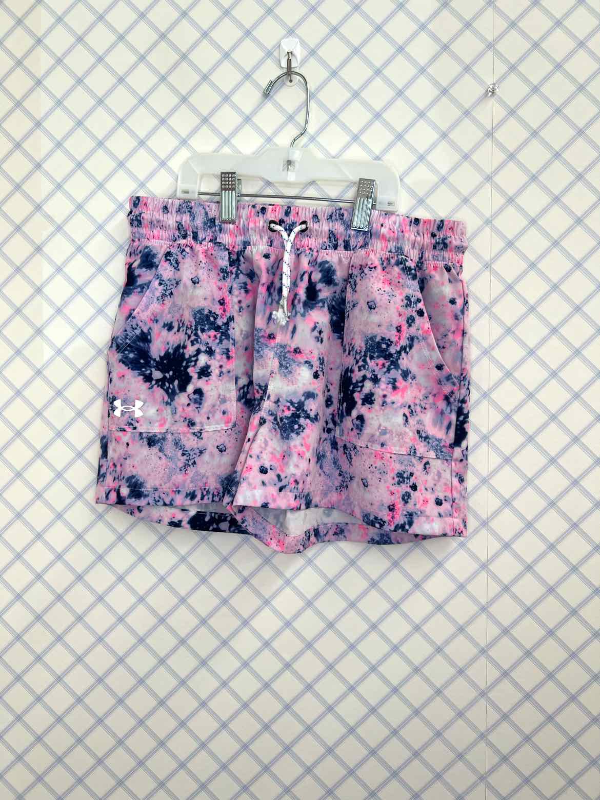 Athetic Wear Child Size L Shorts