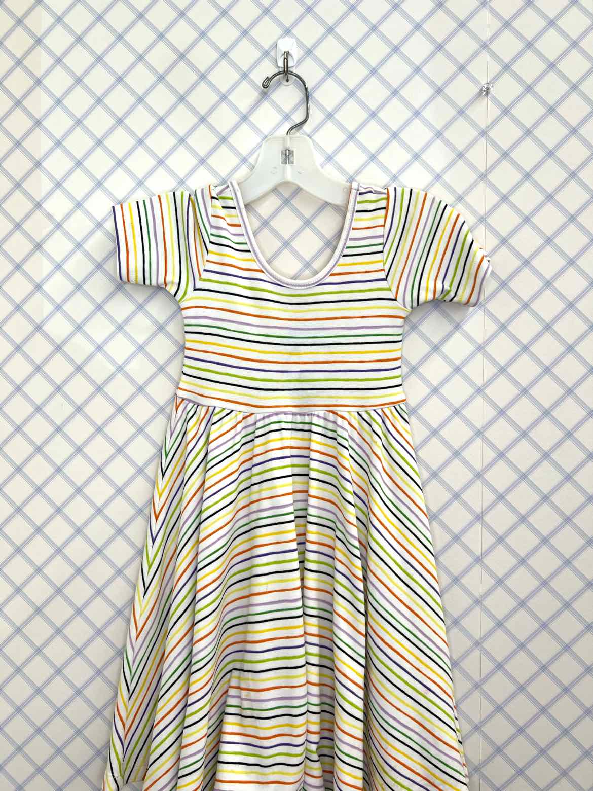 Nola Tawk Child Size 5 Girls Dresses