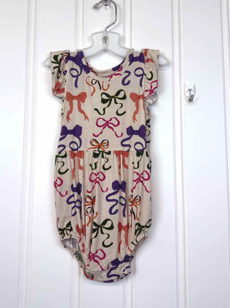 Boutique Child Size 6/12 months Girls Bubble
