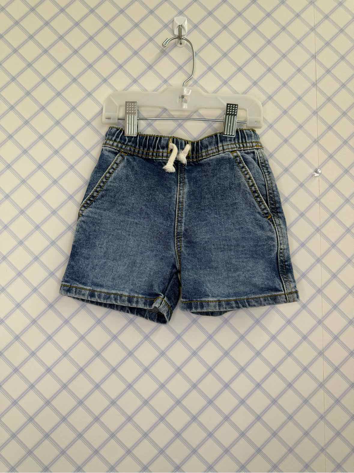 Cat & Jack Child Size 2T Shorts