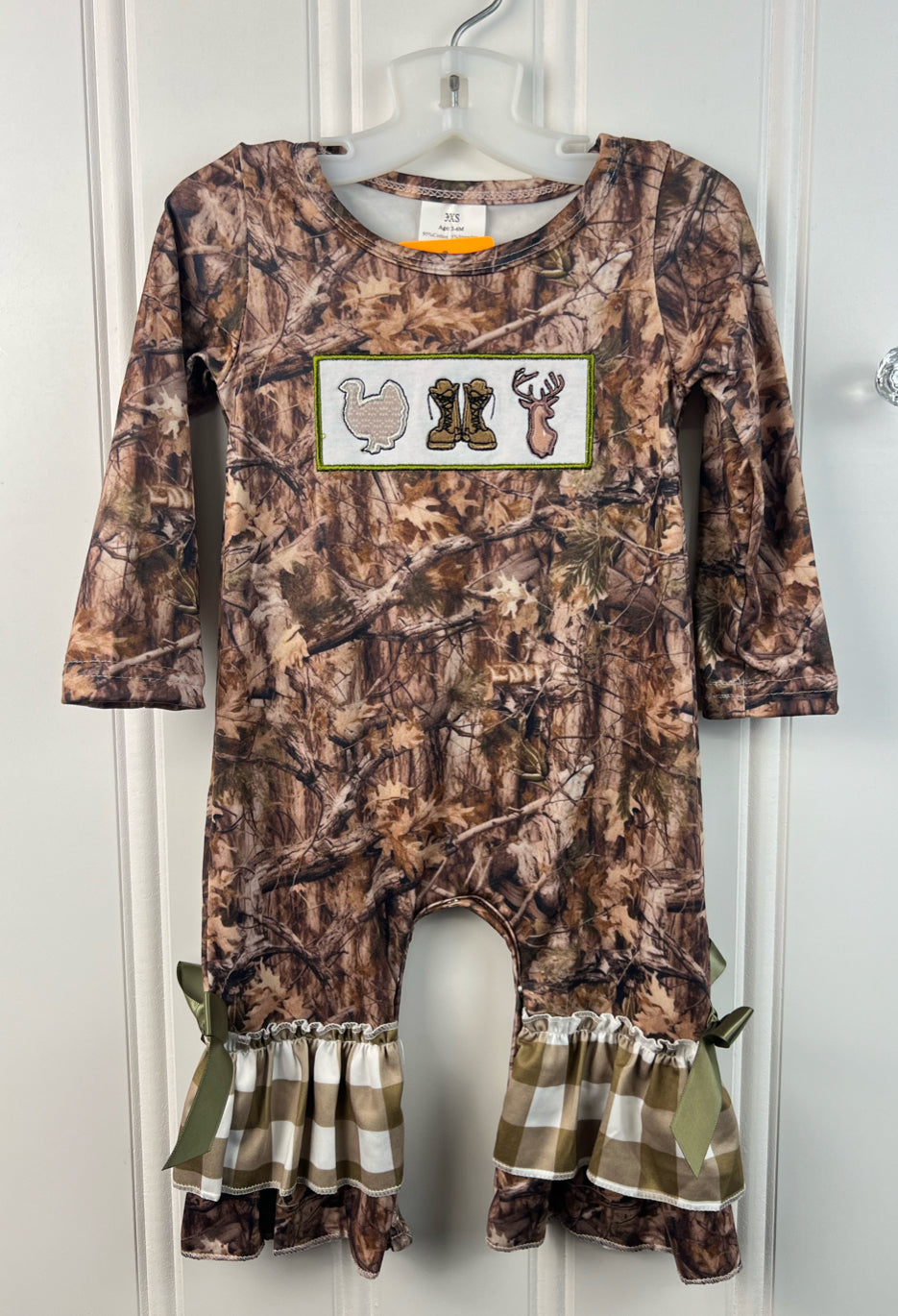 Boutique Child Size 3/6 months Rompers