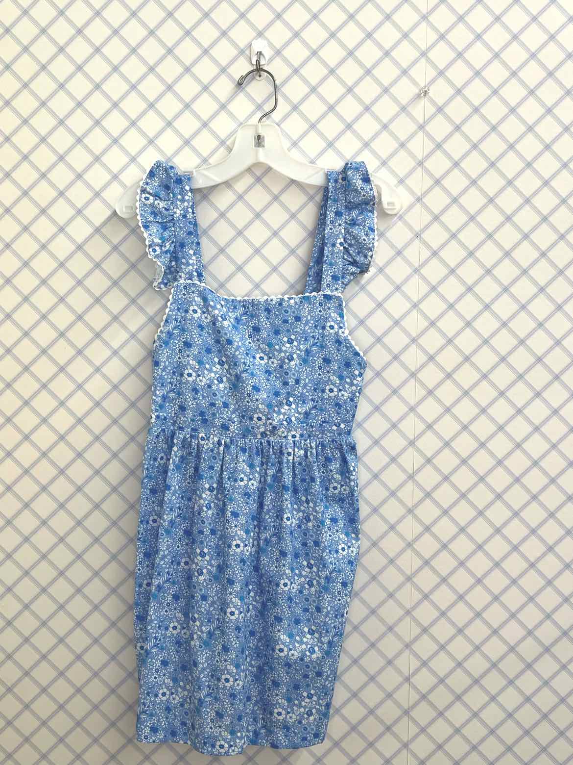 Little English Child Size 6 Girls Dresses