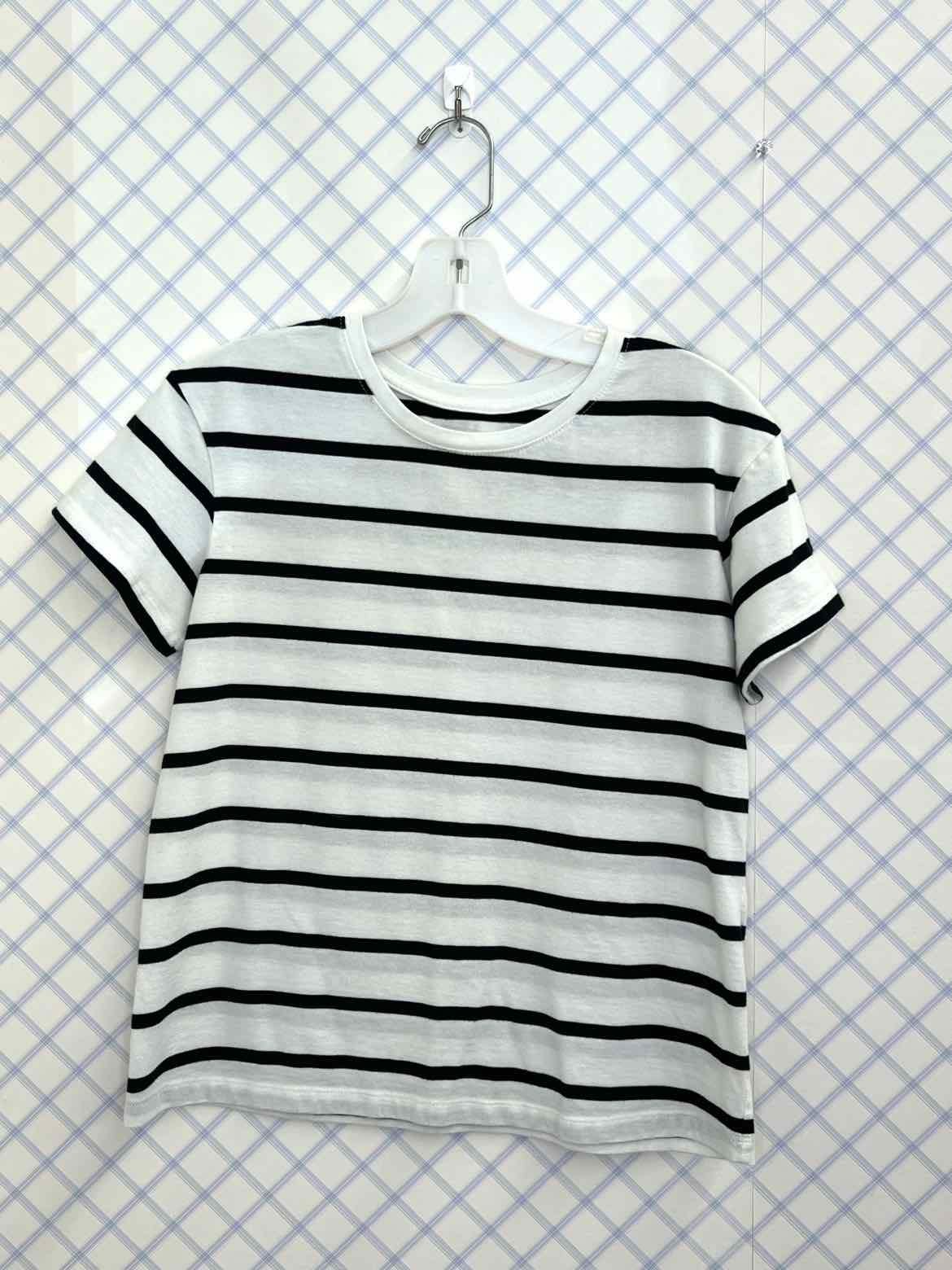 Cat & Jack Child Size 14 Short Sleeve