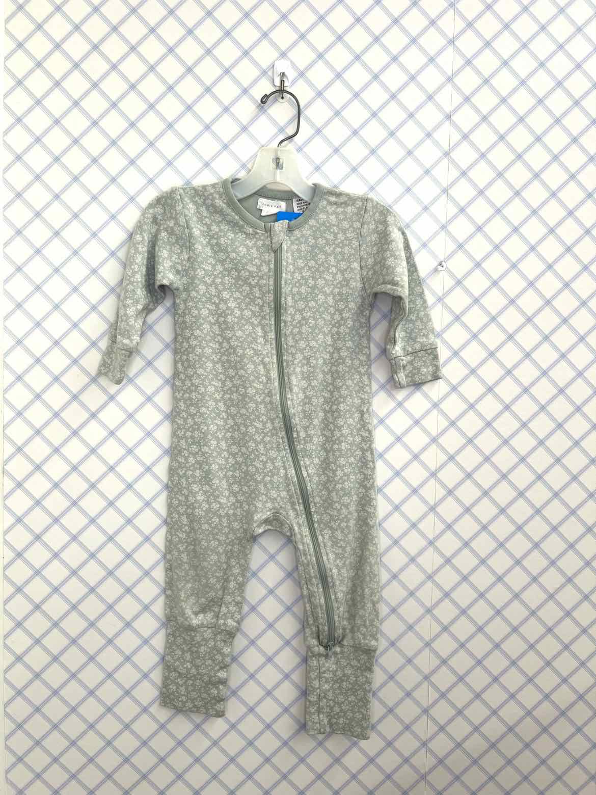 Boutique Child Size 12/18 months Pajamas