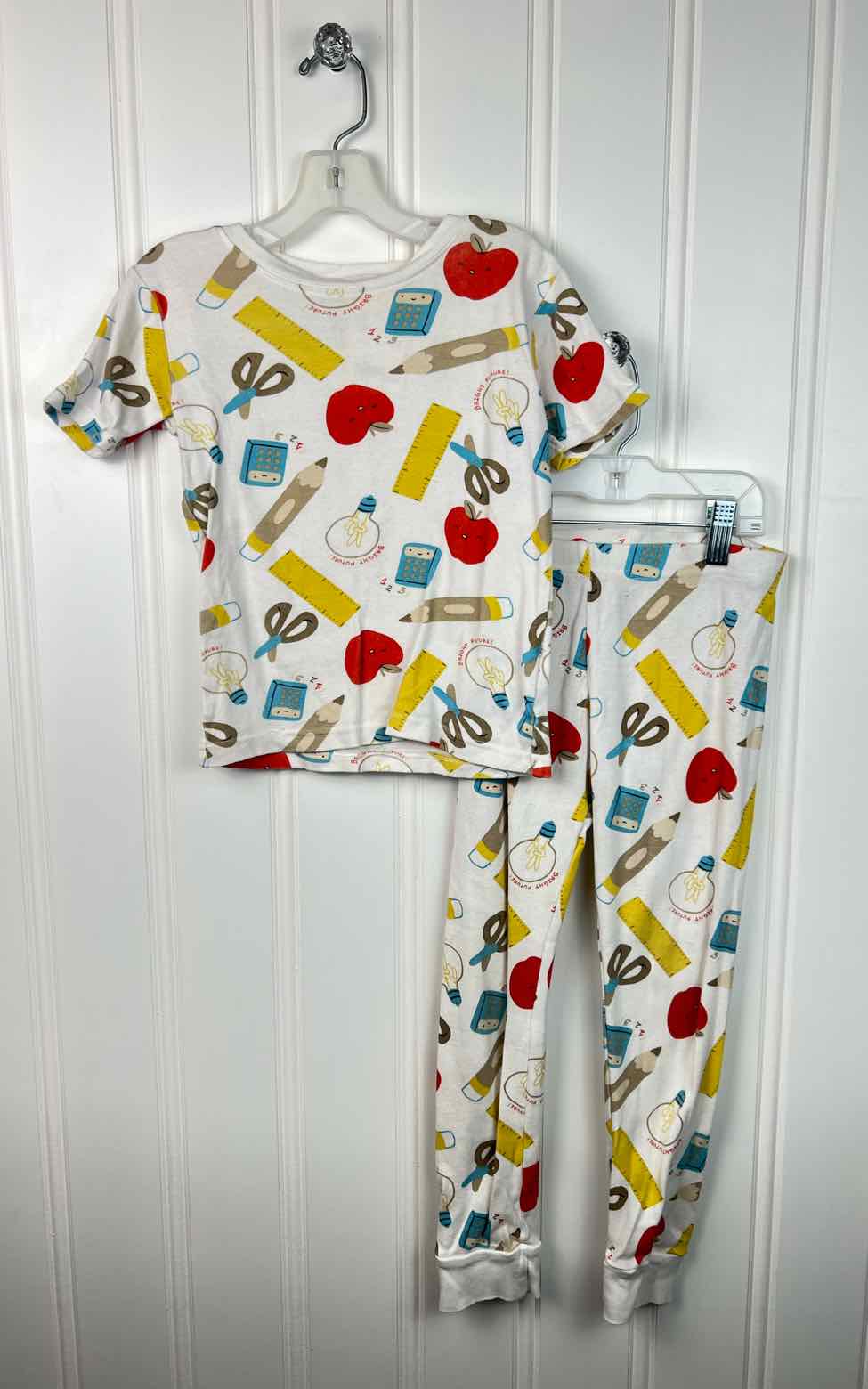 Carters Child Size 6 Pajamas