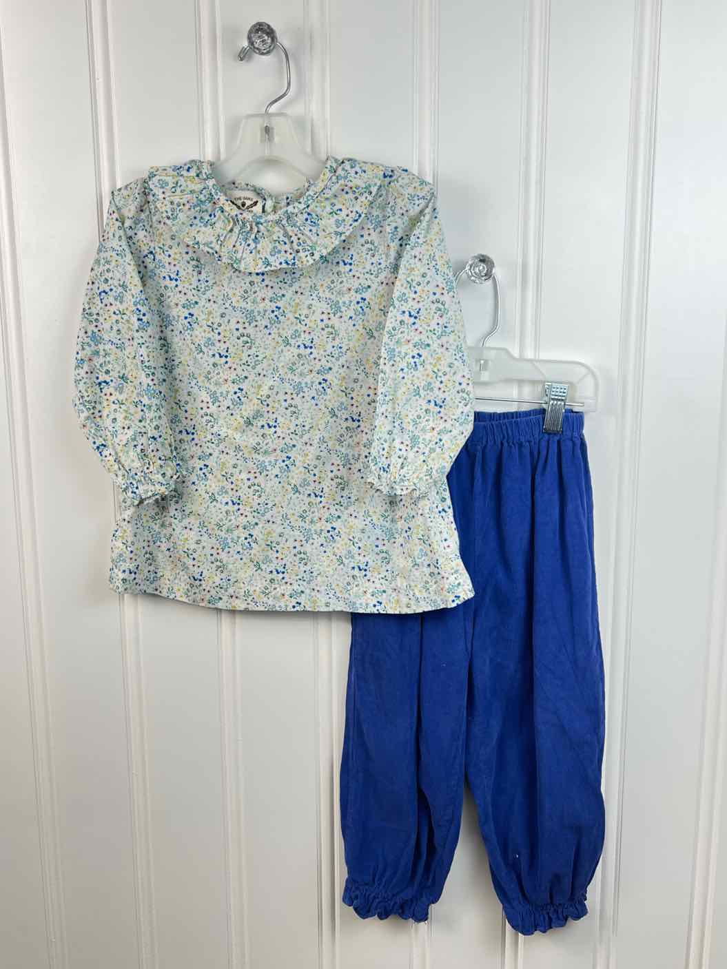 The Oaks Child Size 4T Outfits