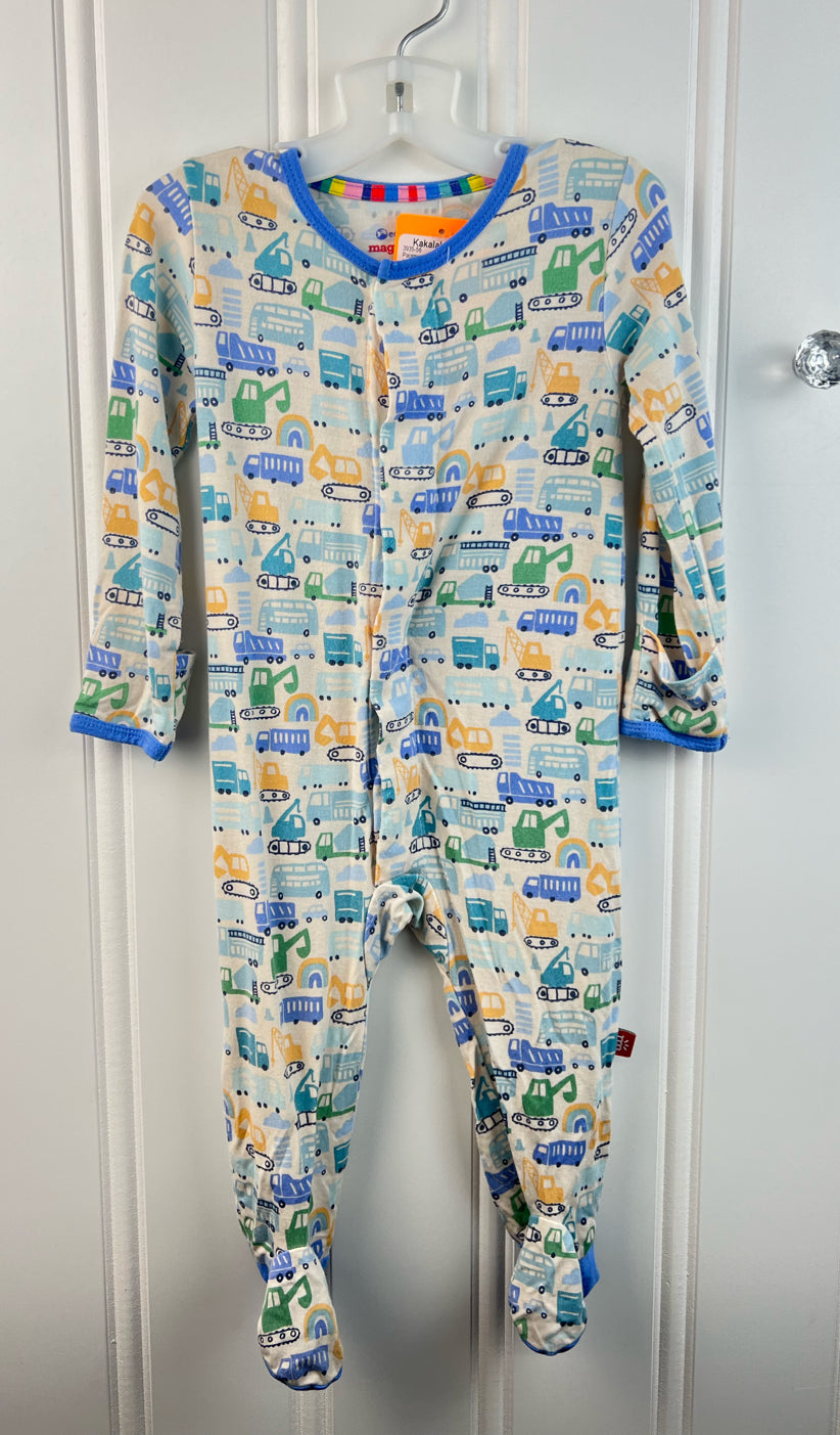 Magnetic Me Child Size 3/6 months Pajamas