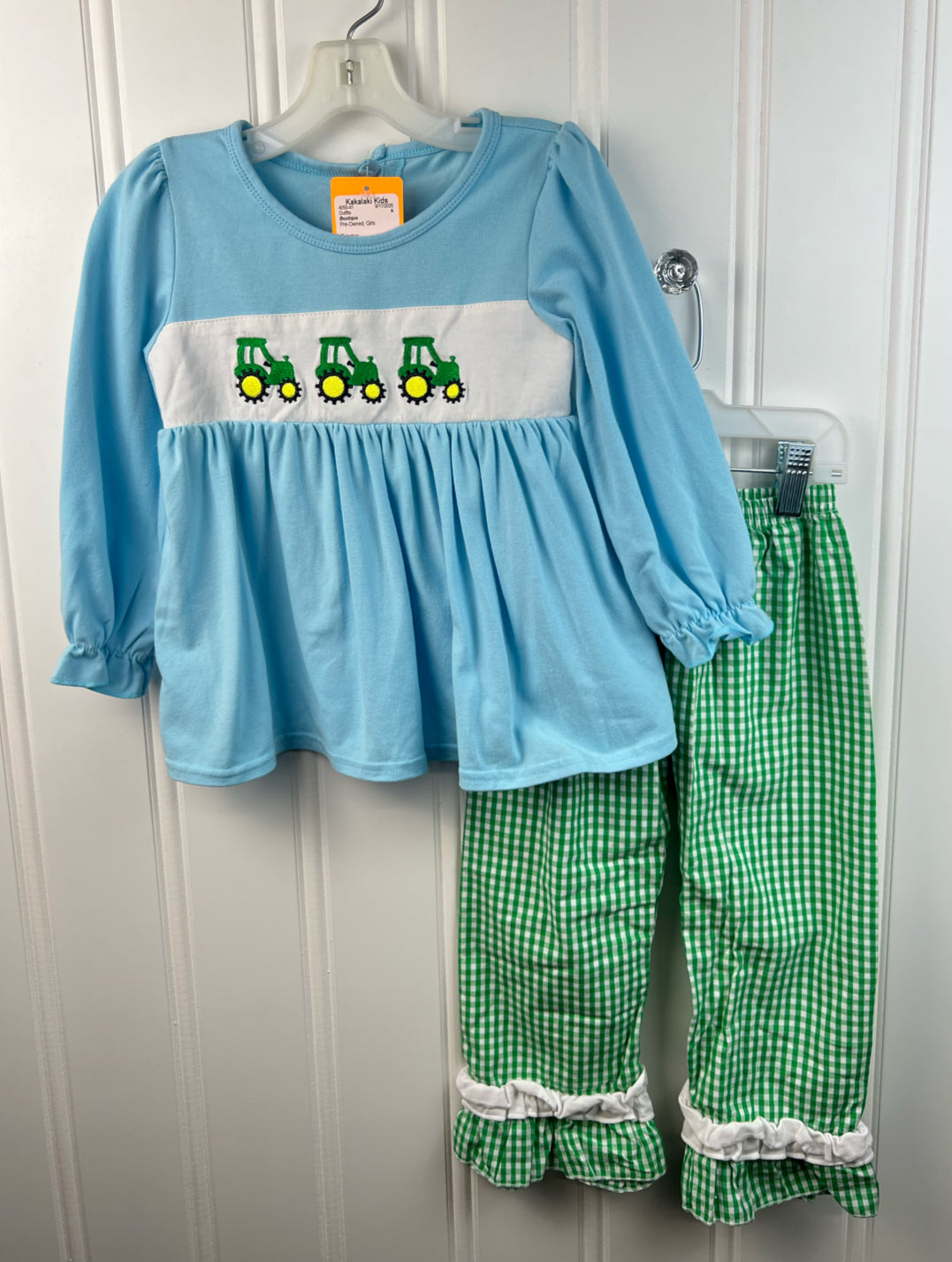 Boutique Child Size 4T Outfits