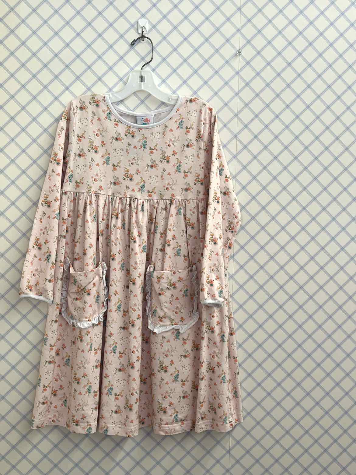 Stitchy Fish Child Size 7 Girls Dresses