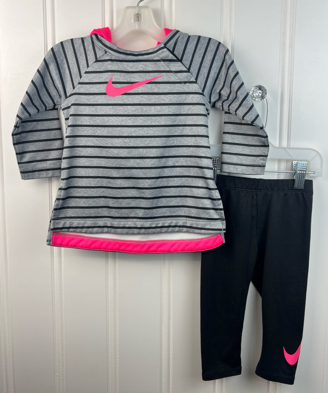 Nike Child Size 2T Outfits