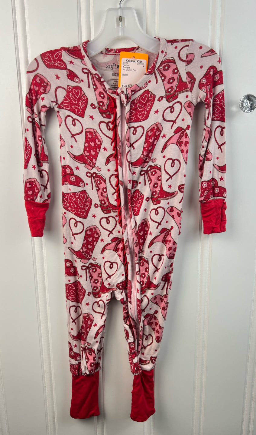 Boutique Child Size 6/12 months Pajamas