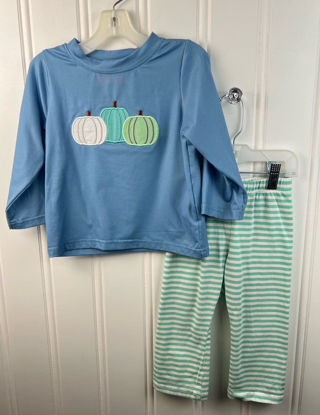 Busy Bee Smocks Child Size 2T Outfits