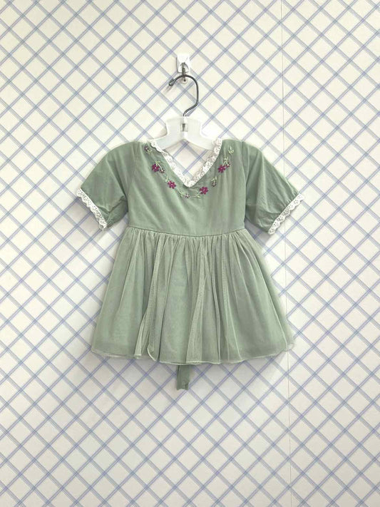Well Dressed Wolf Child Size 12 Months Girls Dresses