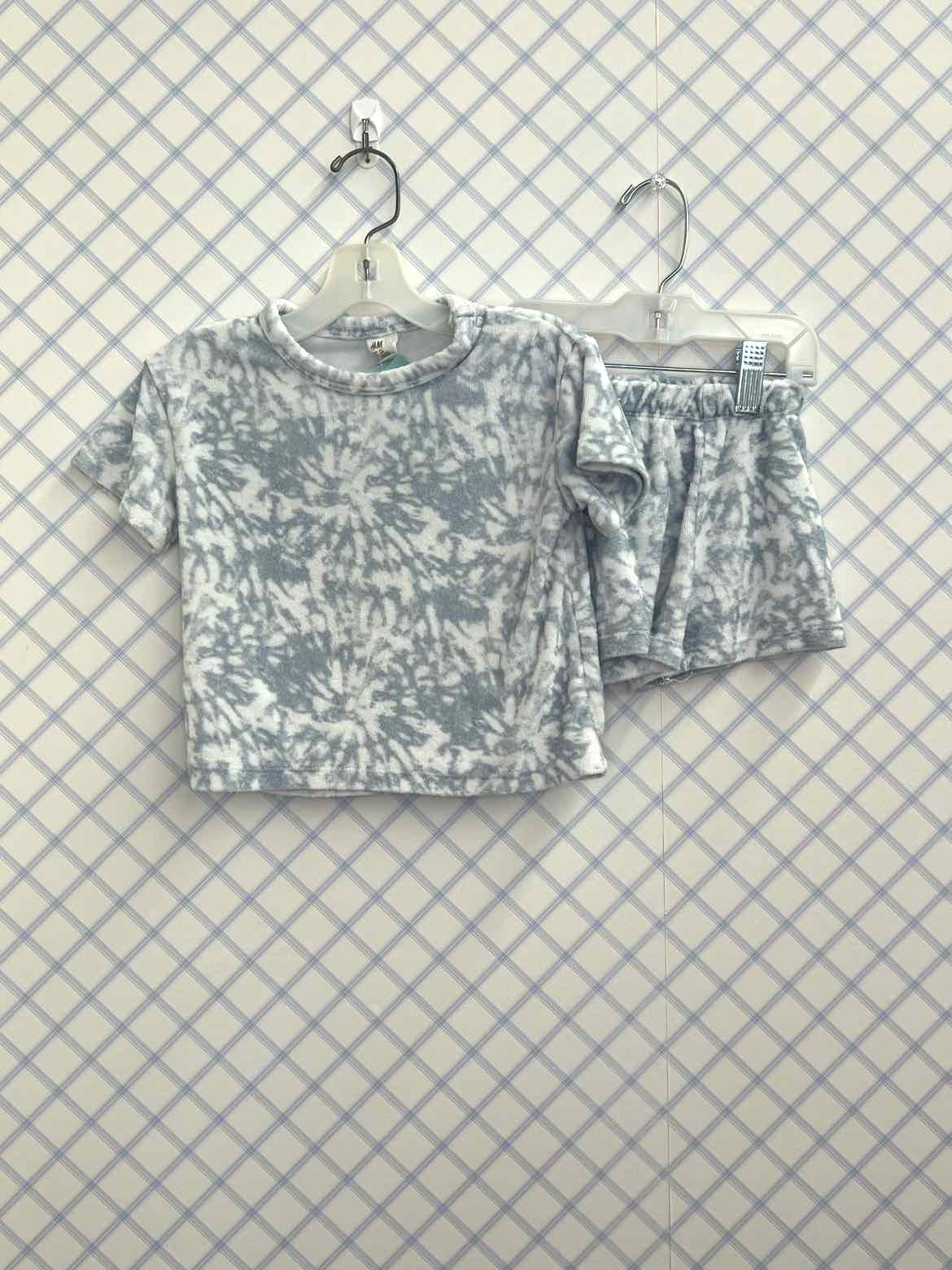 H&M Child Size 12 Months Outfits