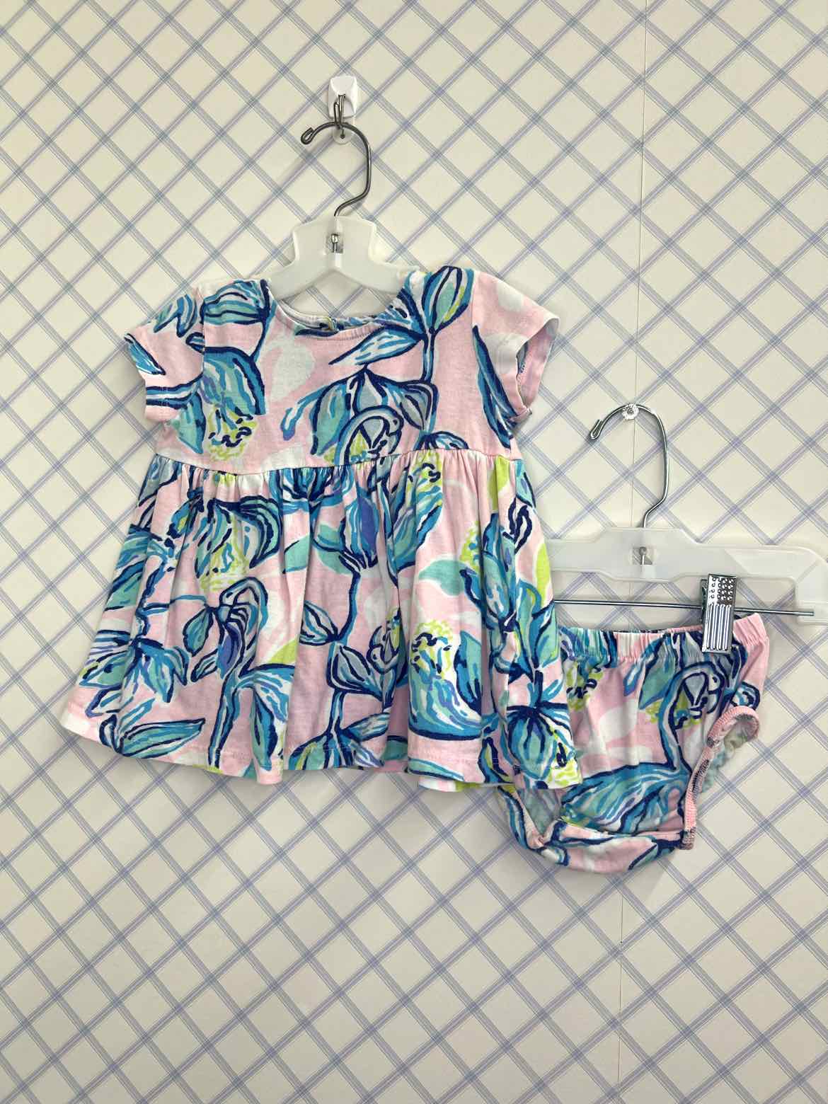 Lilly Pulitzer Child Size 6/12 months Outfits