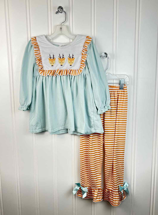 Boutique Child Size 4T Outfits