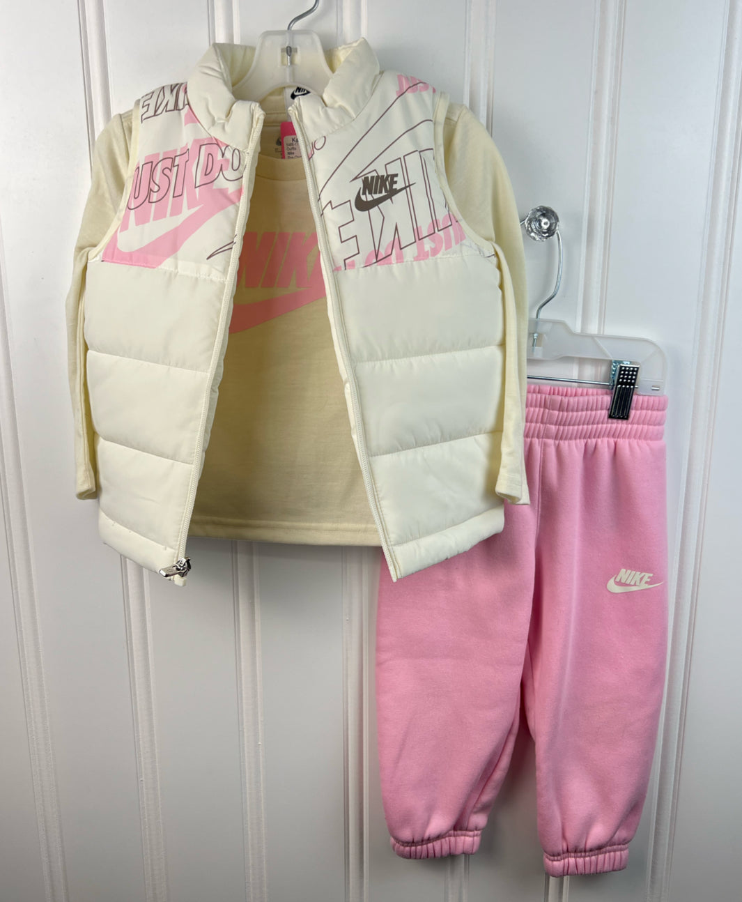 Nike Child Size 2T Outfits