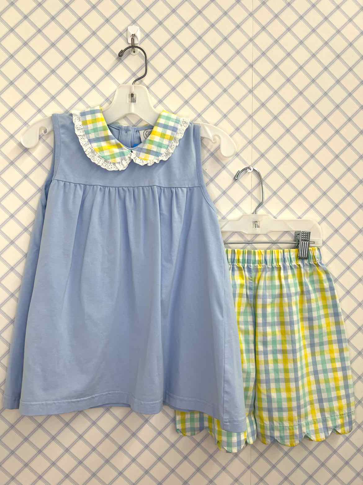 Boutique Child Size 4T Outfits