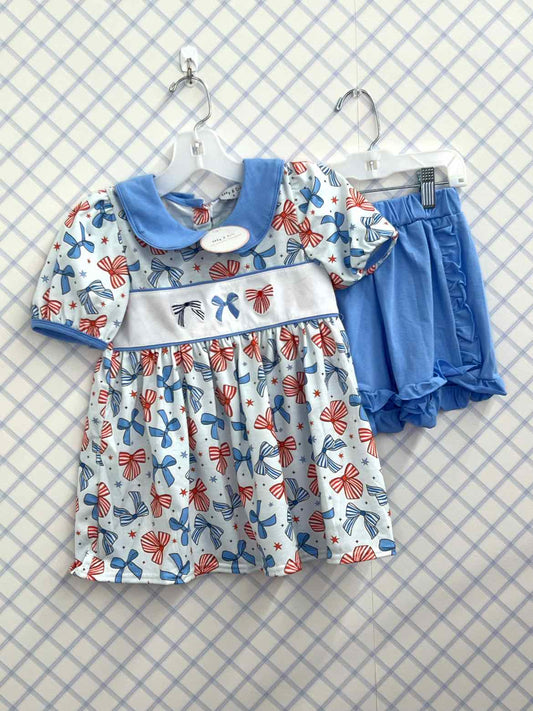 Boutique Child Size 4T Outfits