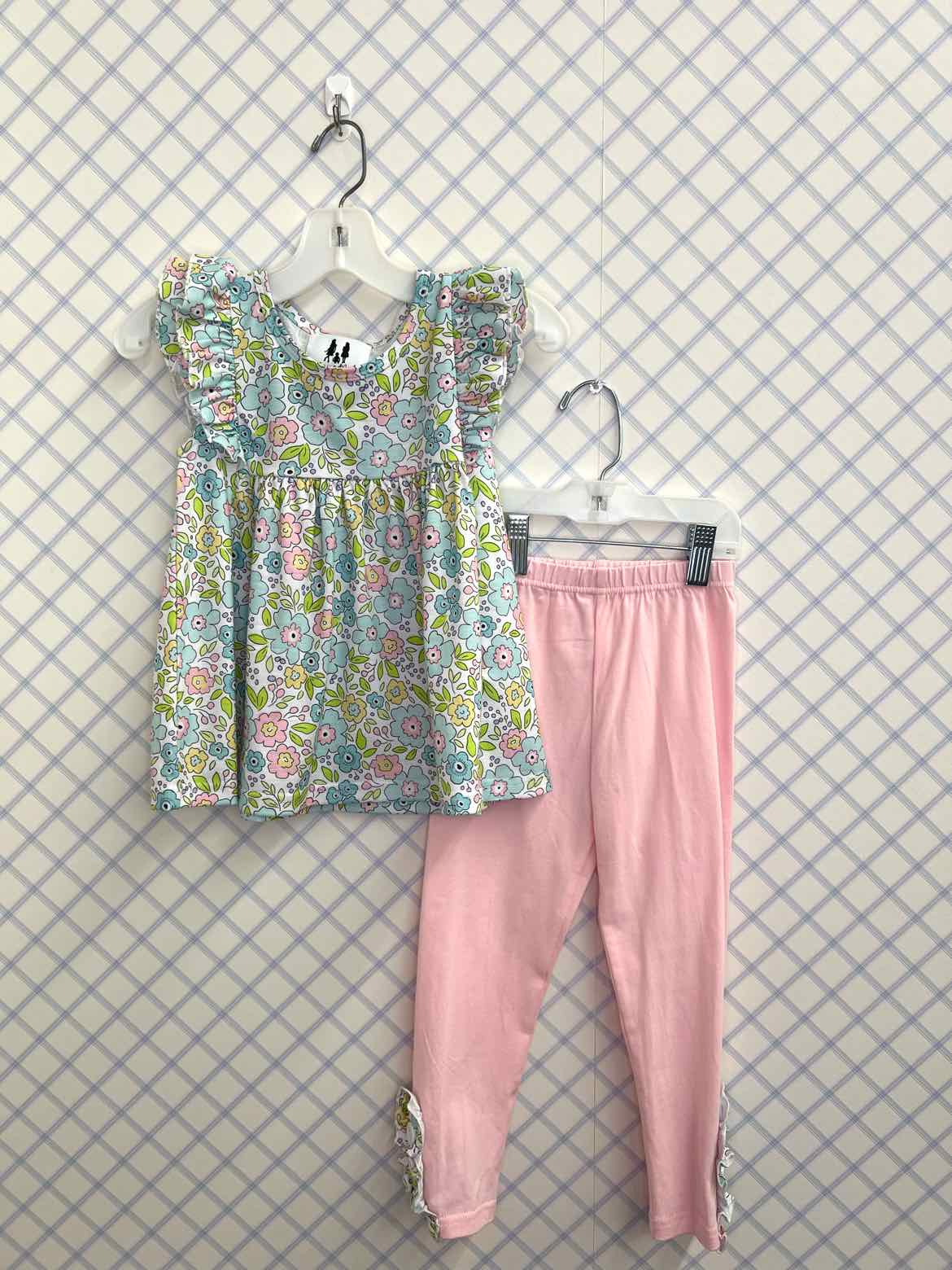 Boutique Child Size 4T Outfits