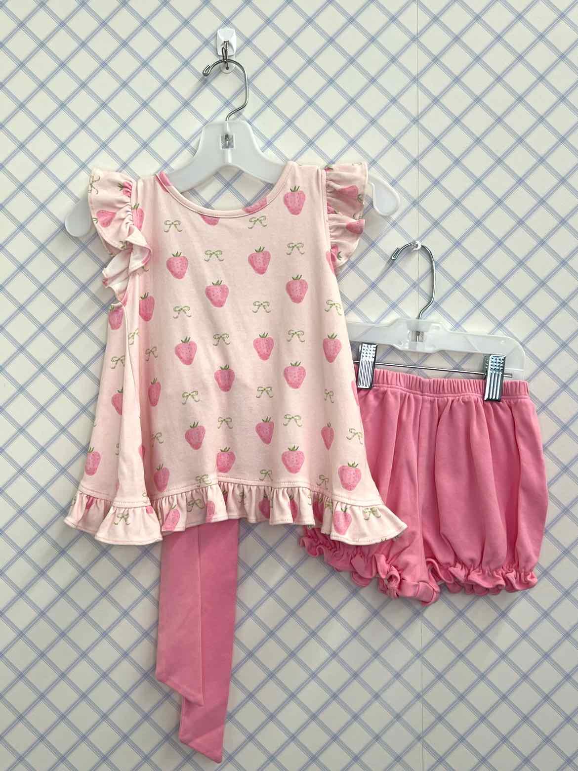James & Lottie Child Size 4T Outfits