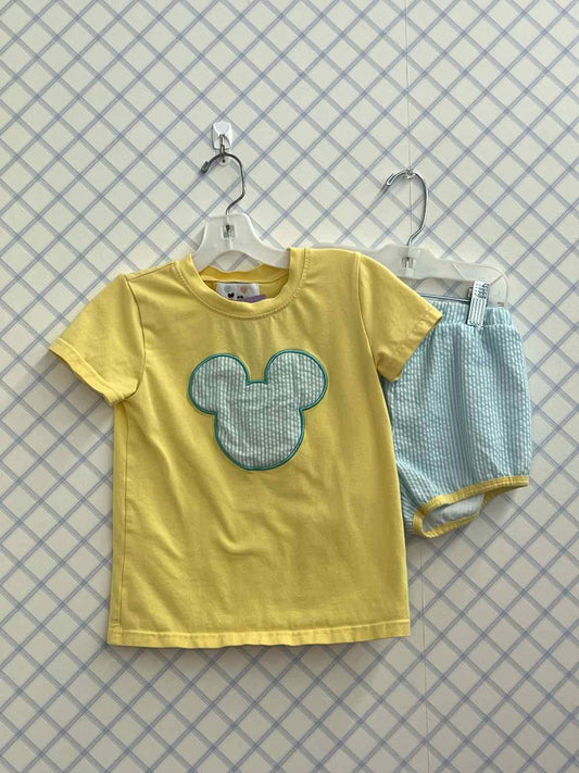 Boutique-Applique Child Size 4T Outfits