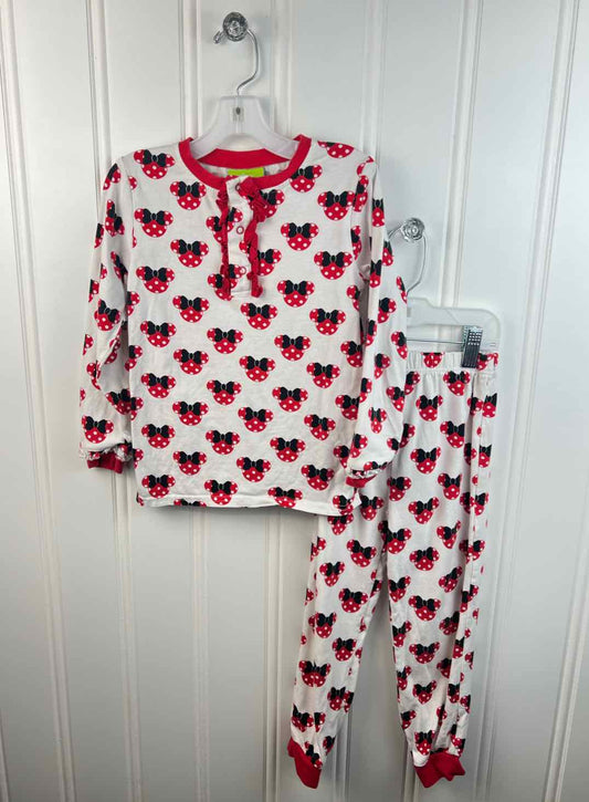 Classic Whimsy Child Size 6 Pajamas