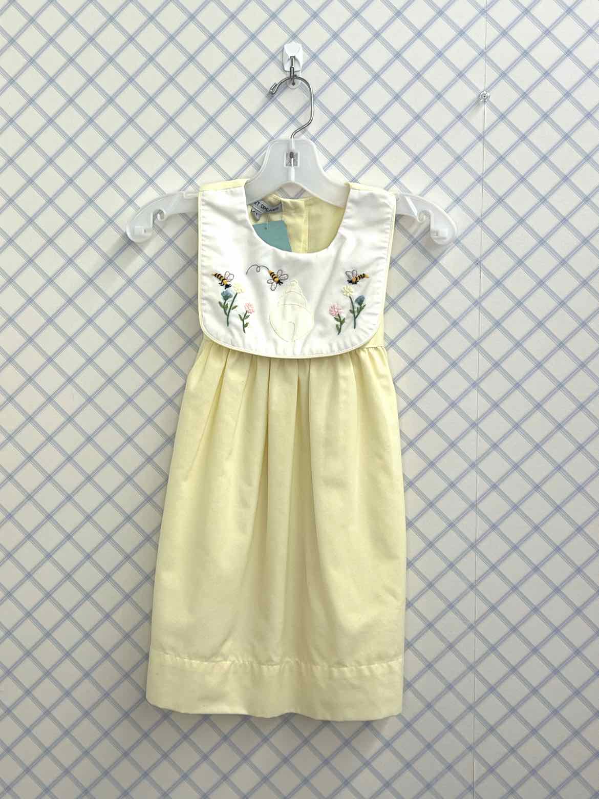 Sweet Dreams Child Size 4 Girls Dresses