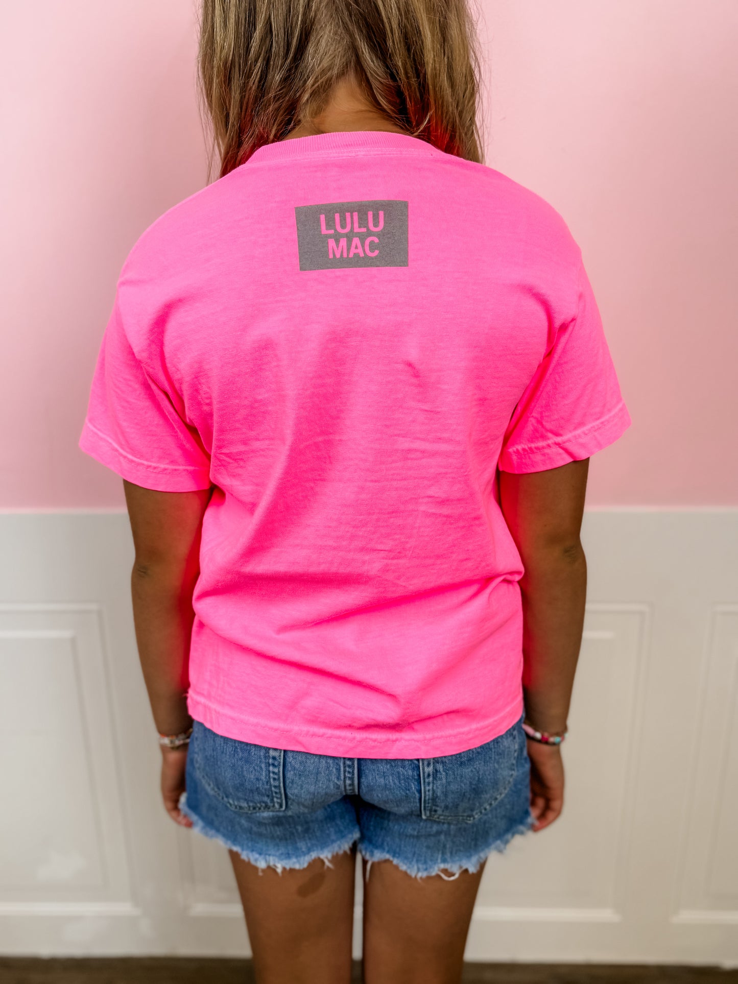 Lulu Mac Neon Camo tee