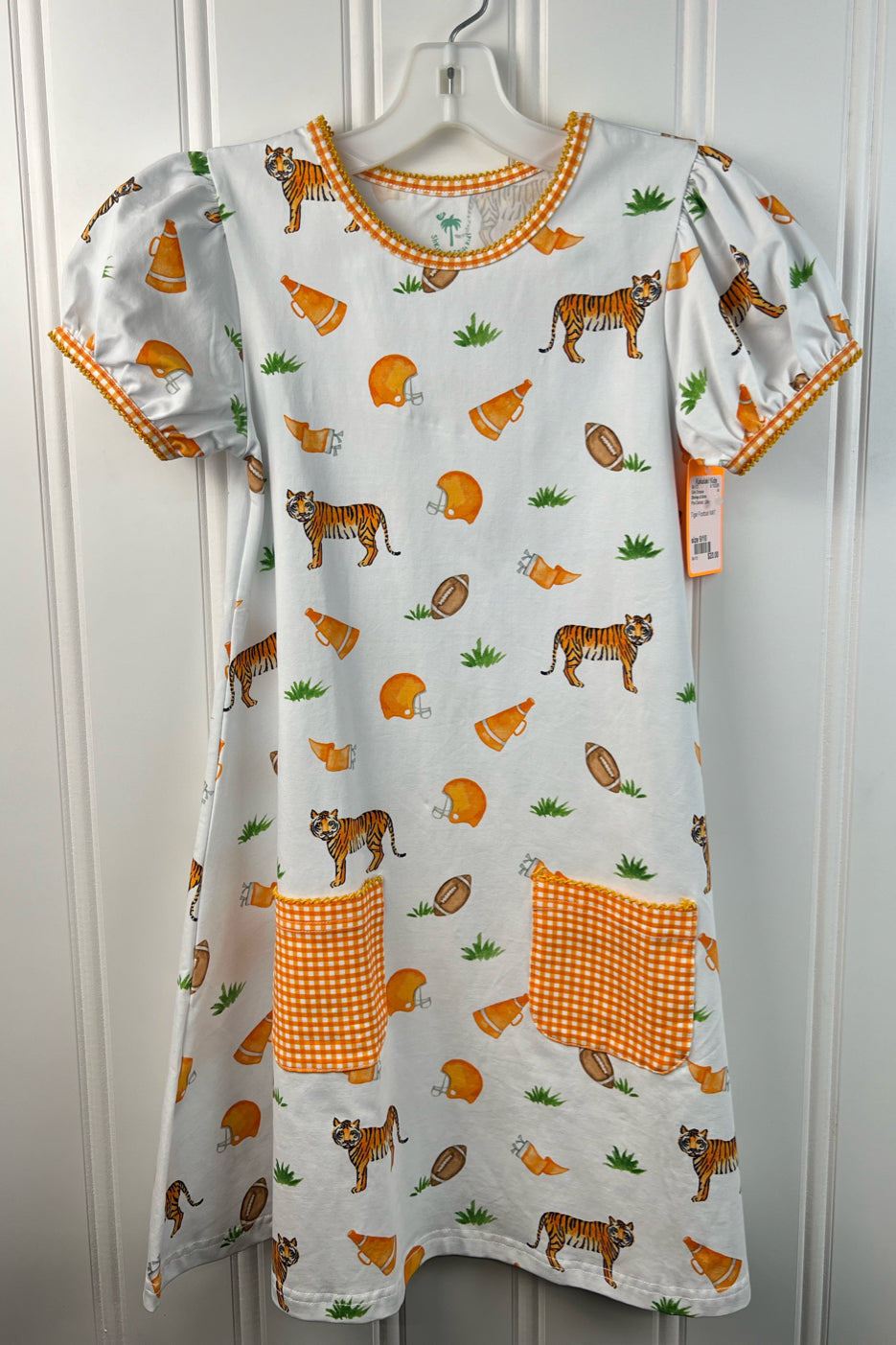 Shrimp & Grits Child Size 9/10 Girls Dresses