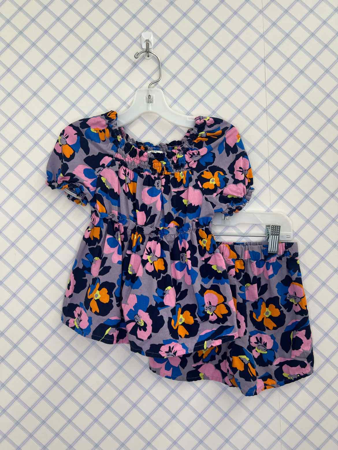Boutique Child Size 3T Outfits