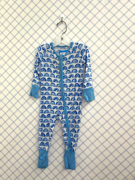 Little Sleepies Child Size 3/6 months Pajamas