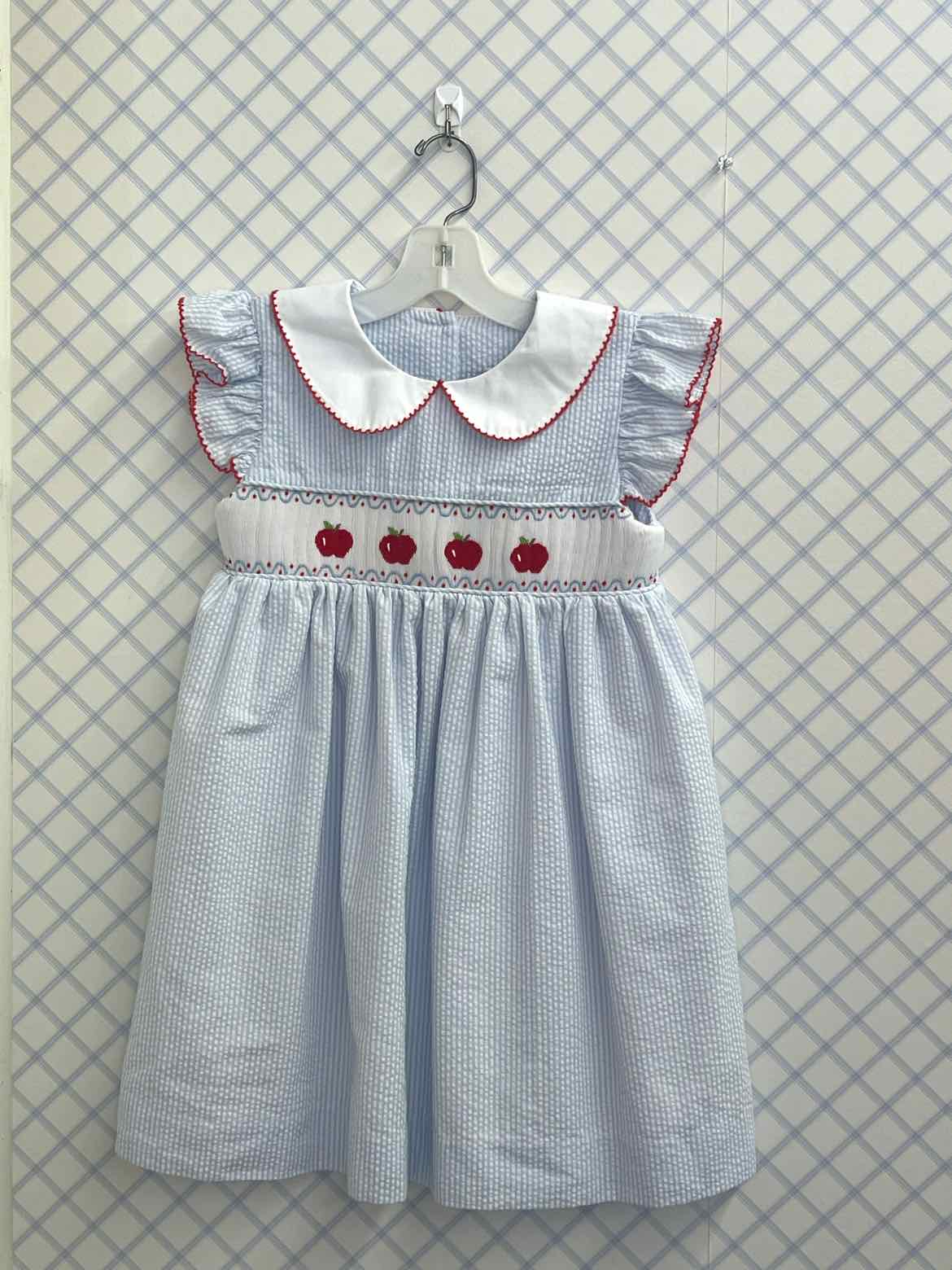 Stitchy Fish Child Size 7 Girls Dresses