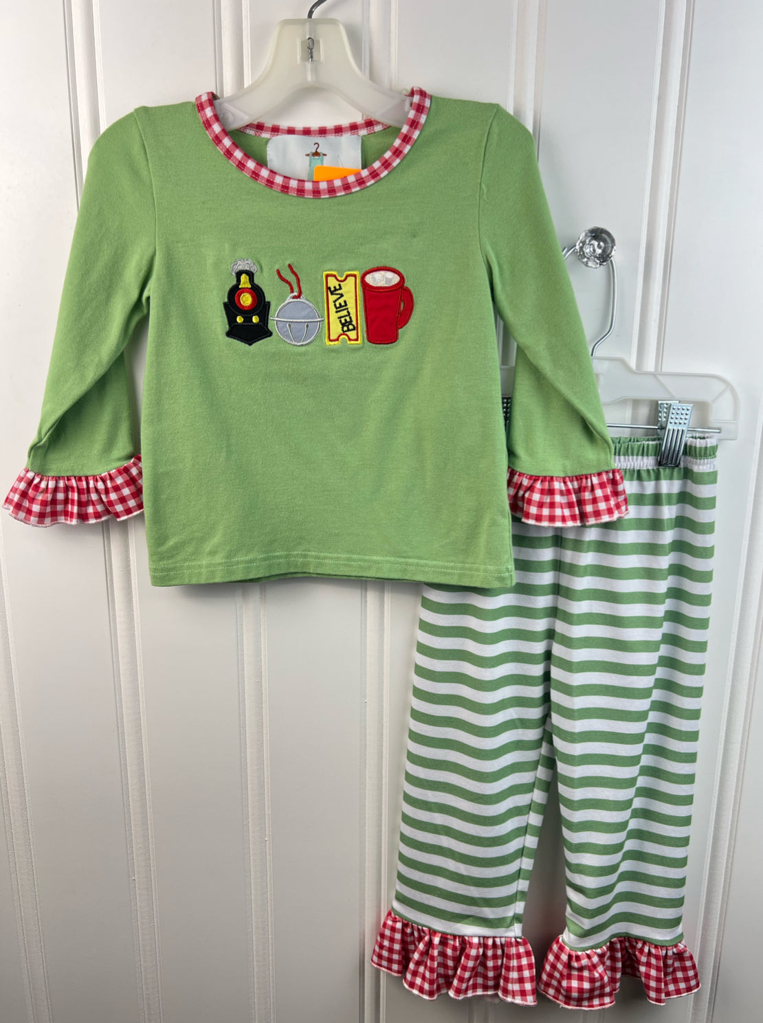 Thomas & Turner Child Size 12/18 months Outfits