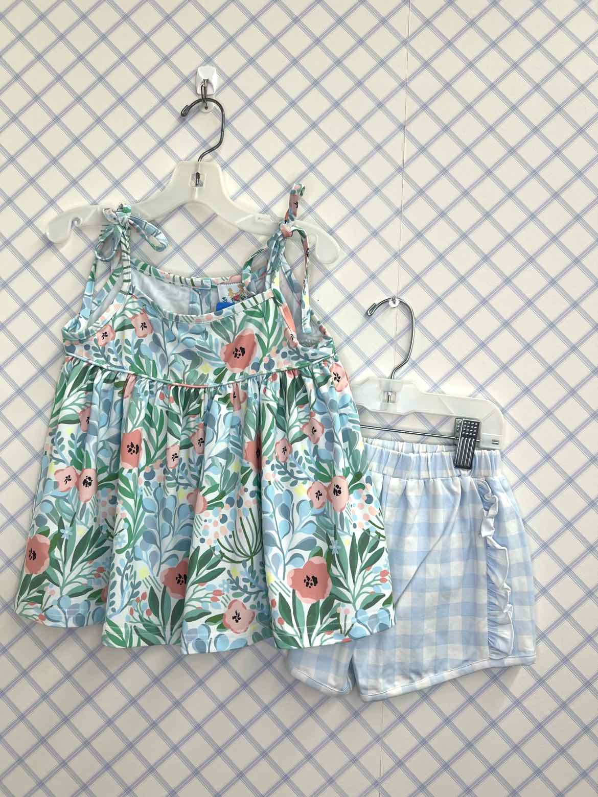 Boutique Child Size 3T Outfits