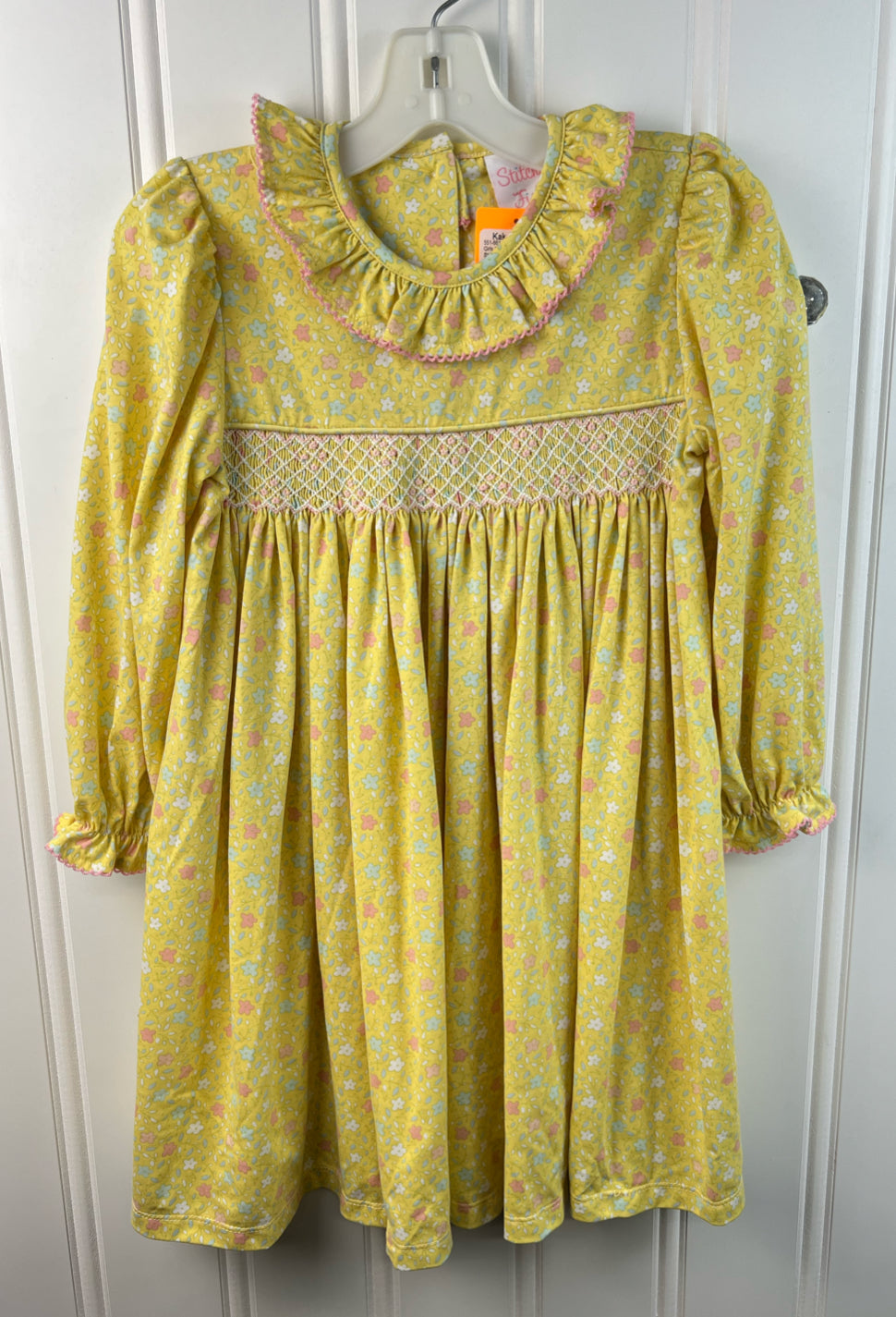 Stitchy Fish Child Size 7 Girls Dresses