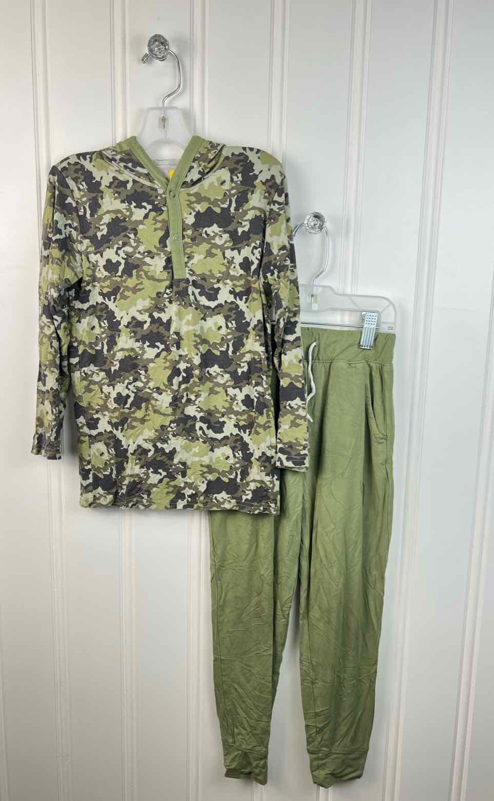 Boutique Child Size 6 Outfits